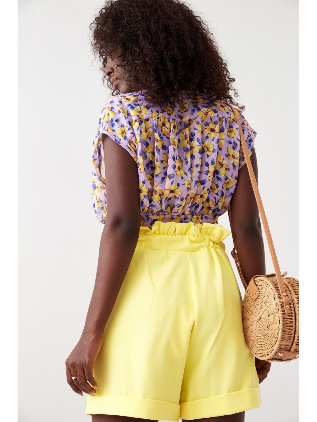 Elegant shorts with gathered waist, yellow 50190 - Online store - Boutique